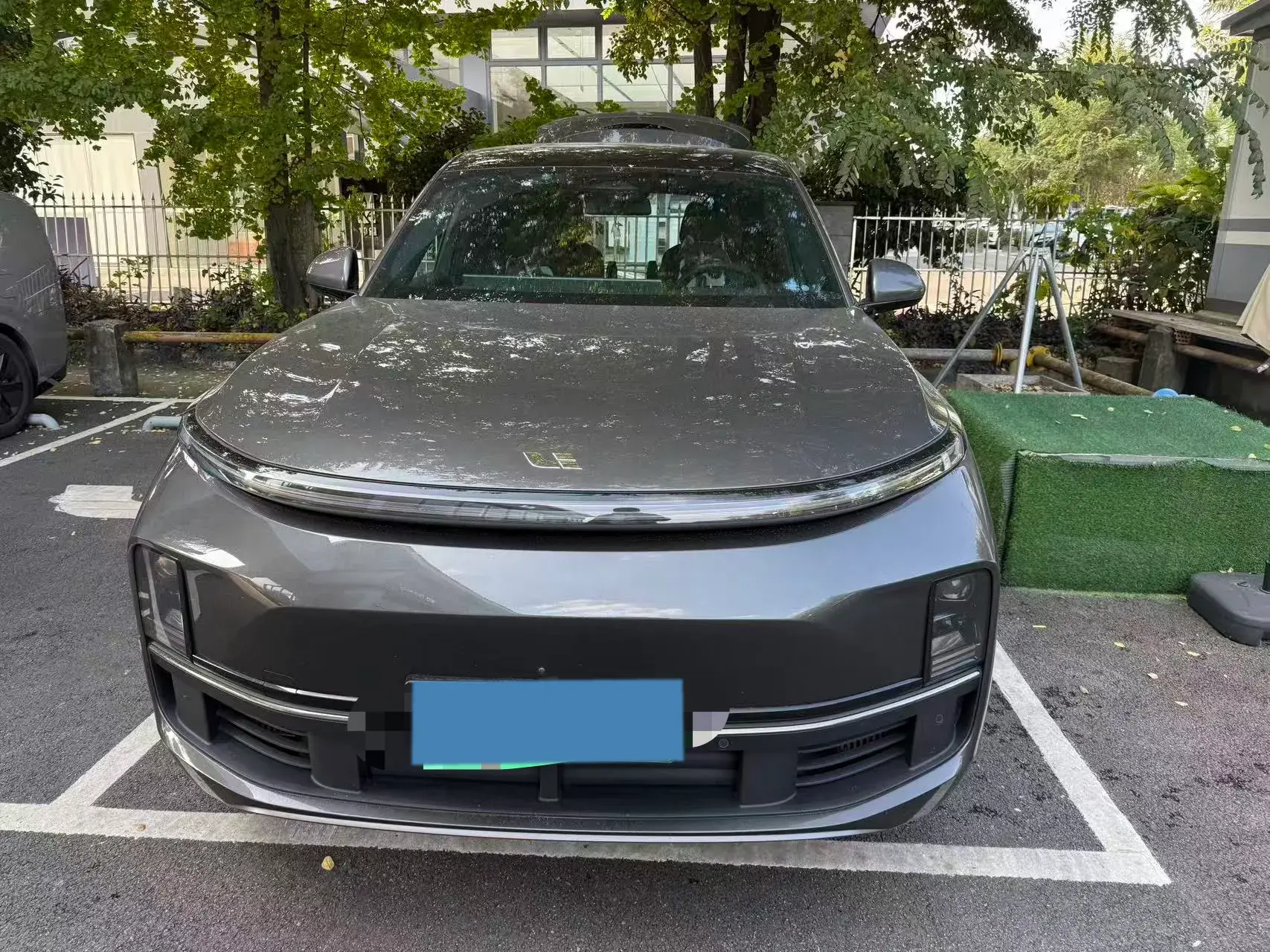 2023 LI L8 thumbnail 2