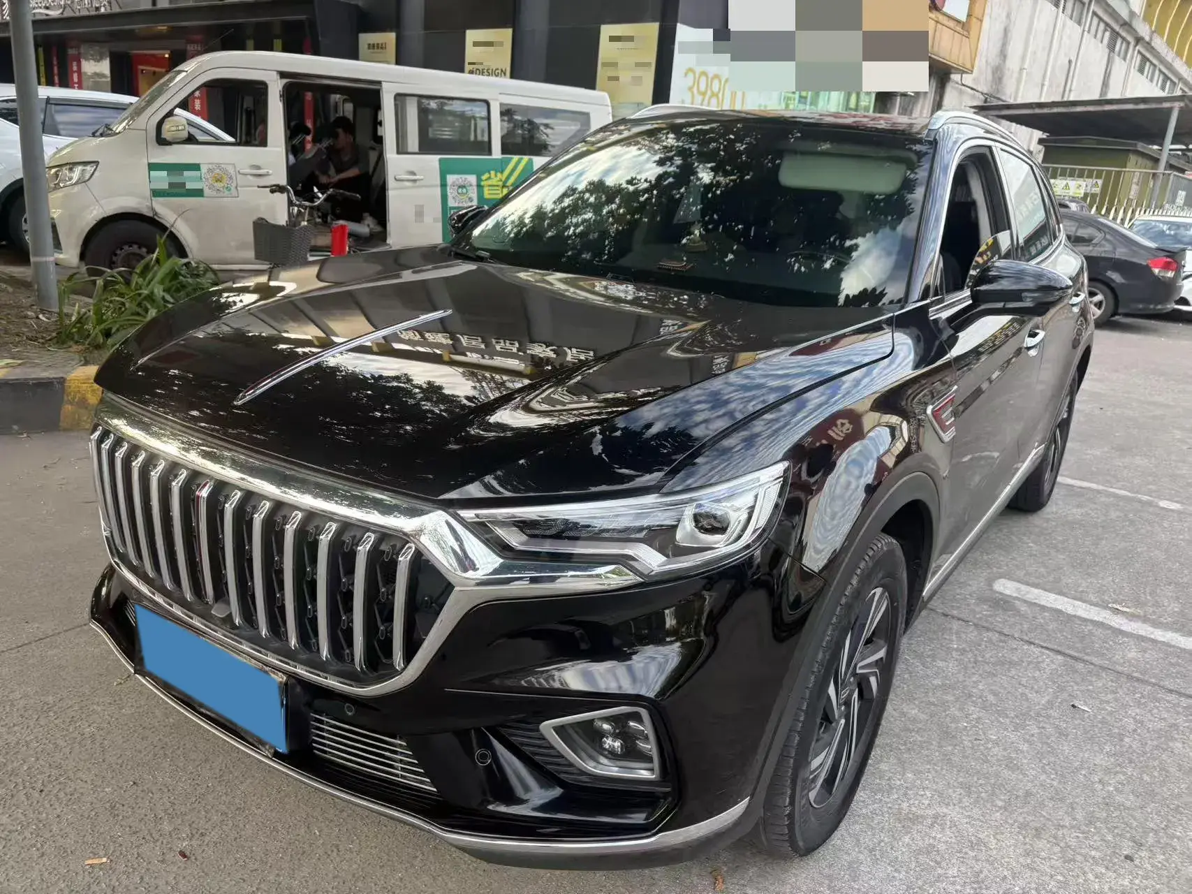 2022 HONGQI HS5 view 1