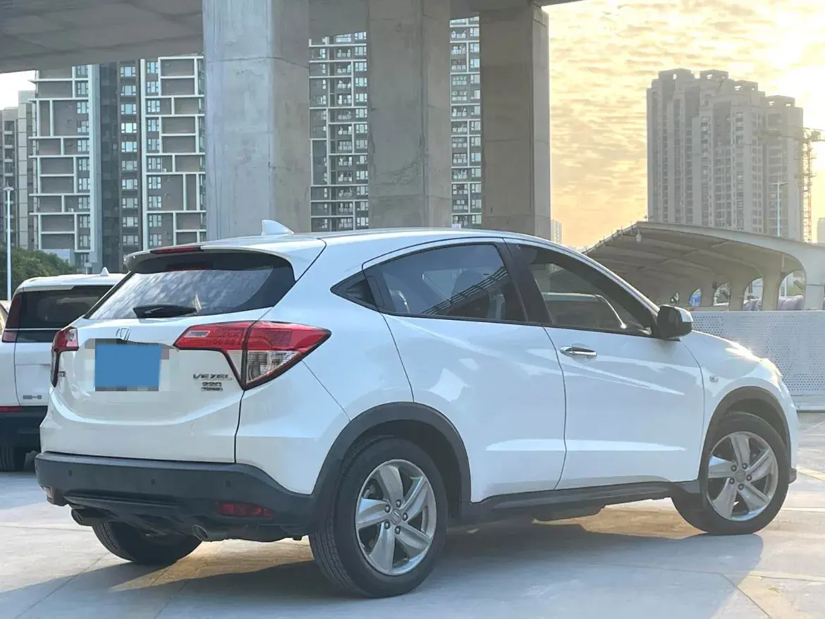 2020 HONDA VEZEL thumbnail 3
