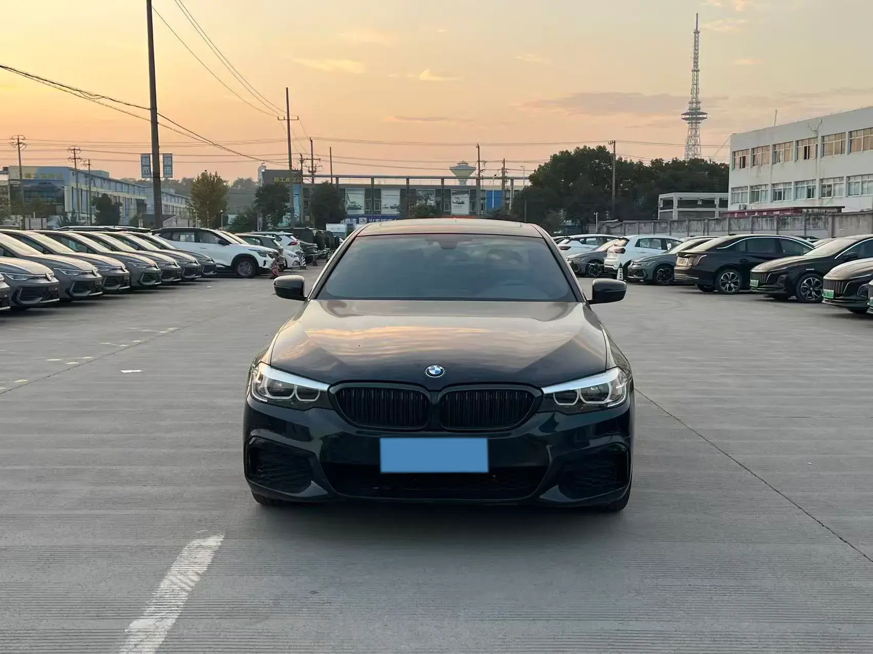 2020 BMW 5 thumbnail 2