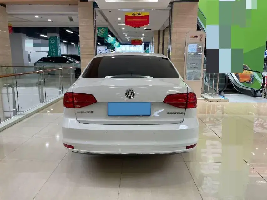 2018 VOLKSWAGEN SAGITAR thumbnail 4