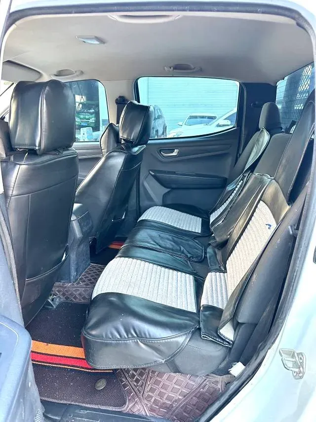 2018 Isuzu Jim 2.8T 116HP L4 5MT,autocango,china used car exporter,china ev exporter,chinese used car exporter,chinese used ev exporter