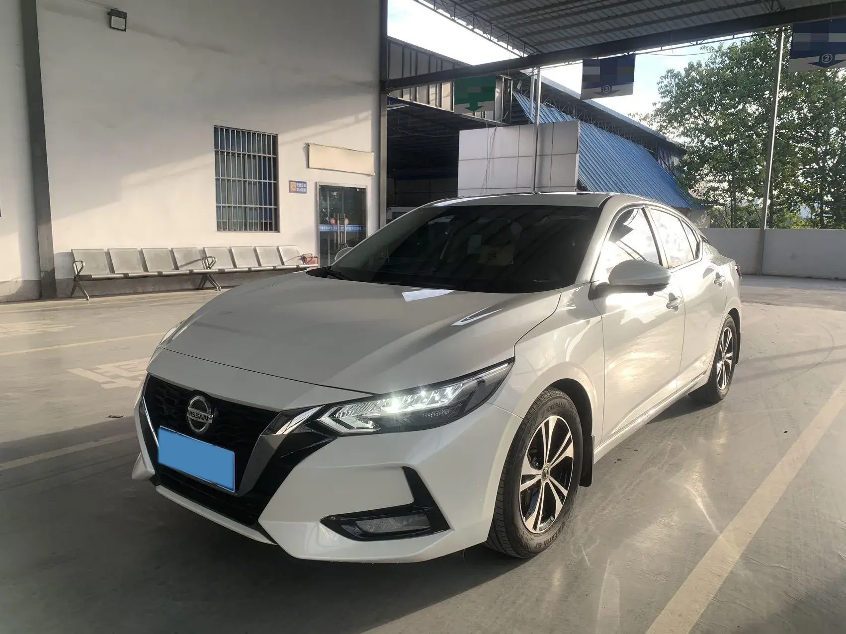 2020 NISSAN SYLPHY view 1