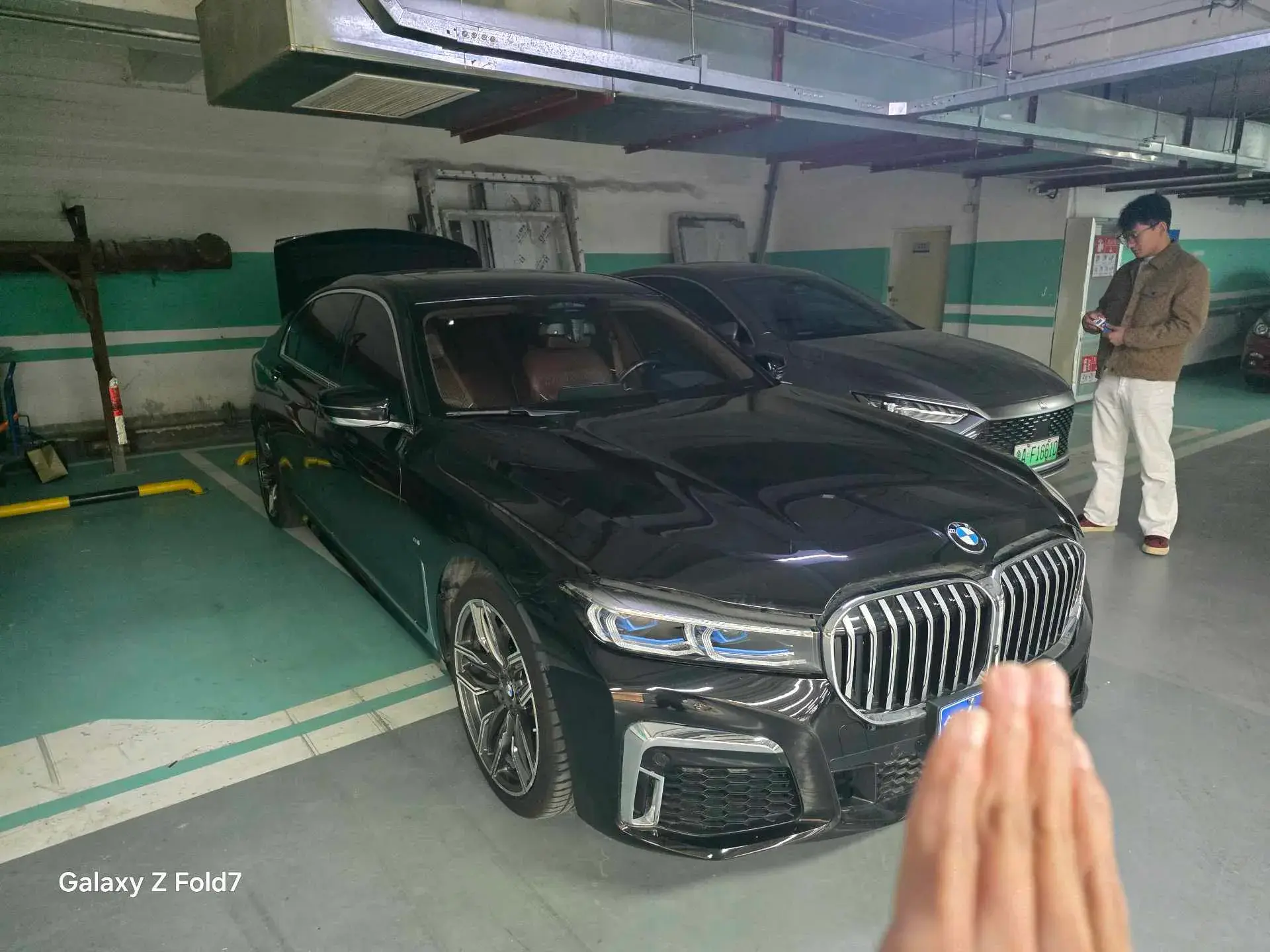 2019 BMW 7 thumbnail 2