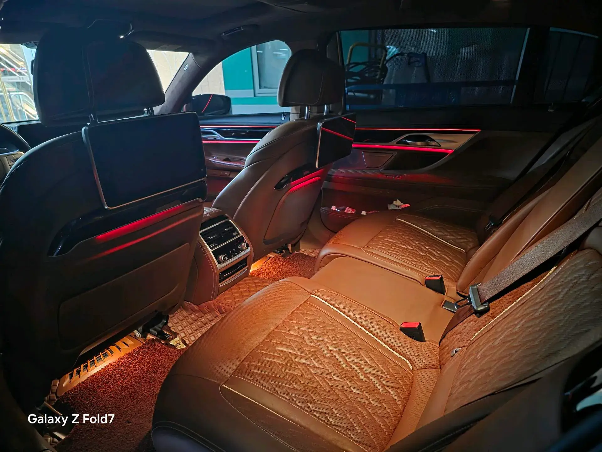 2019 BMW 7 thumbnail 4