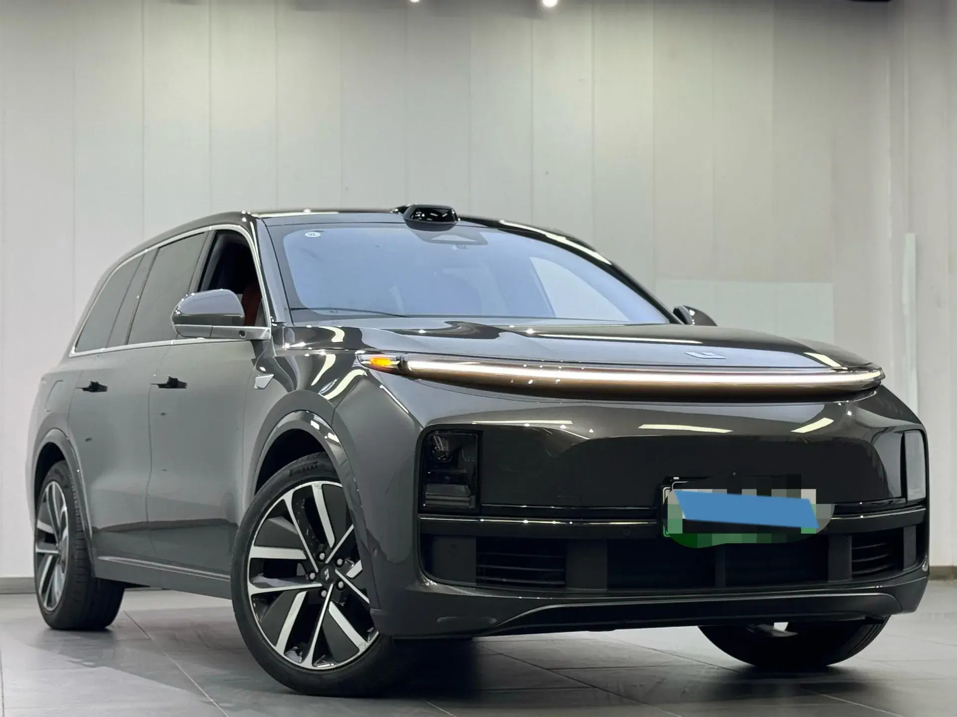 2022 LI L9 thumbnail 3