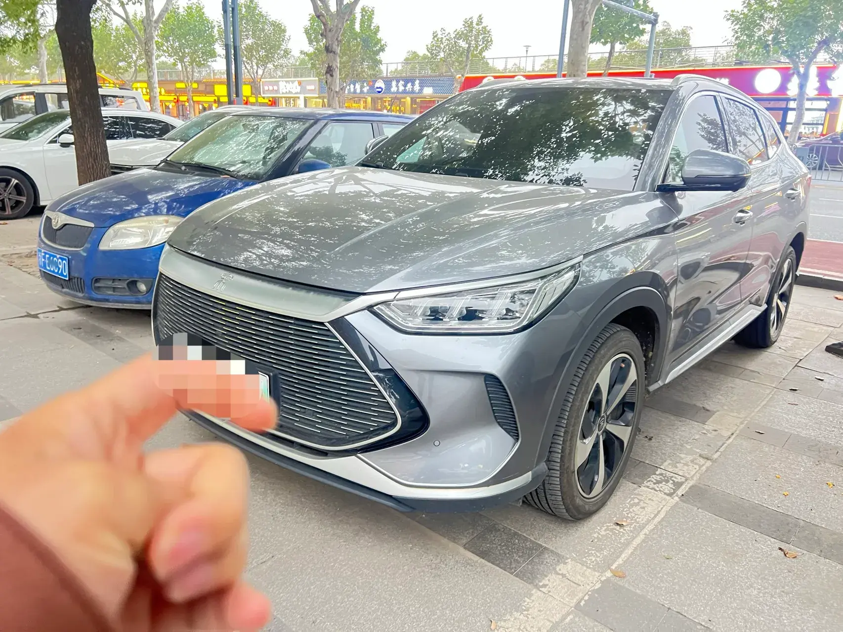 2022 BYD SONG view 1