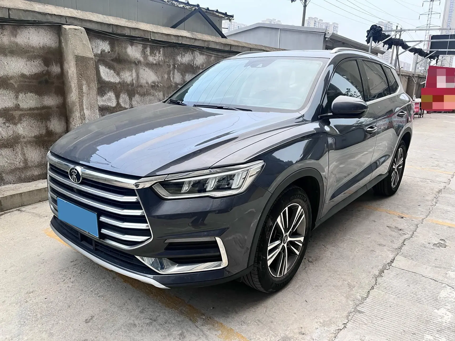2019 BYD SONG view 1