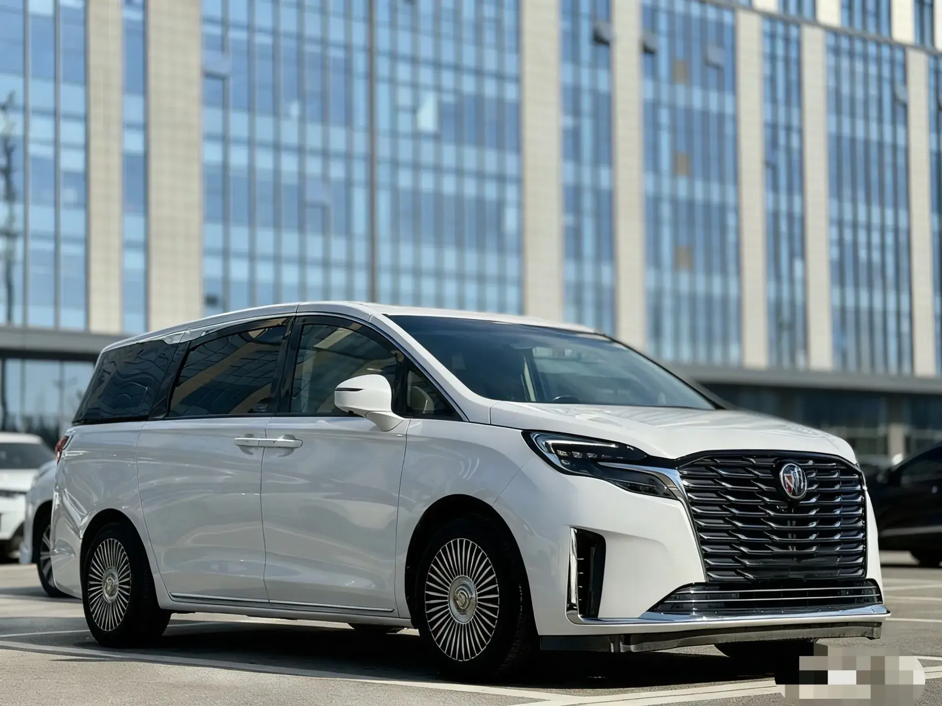 2023 BUICK GL8 thumbnail 2