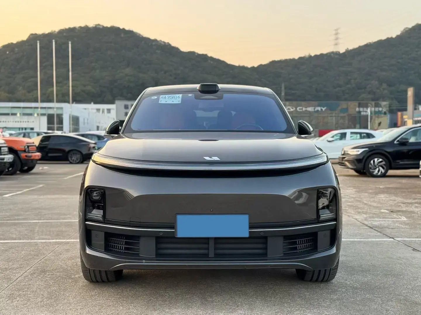 2022 LI L9 thumbnail 2