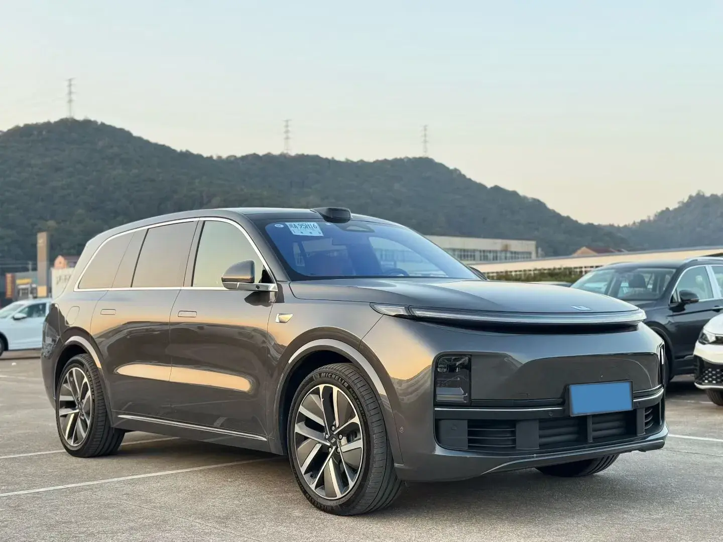 2022 LI L9 thumbnail 3