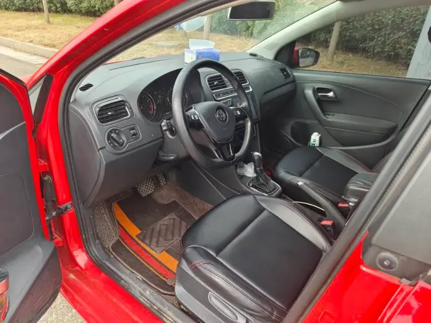 2018 VOLKSWAGEN POLO thumbnail 3