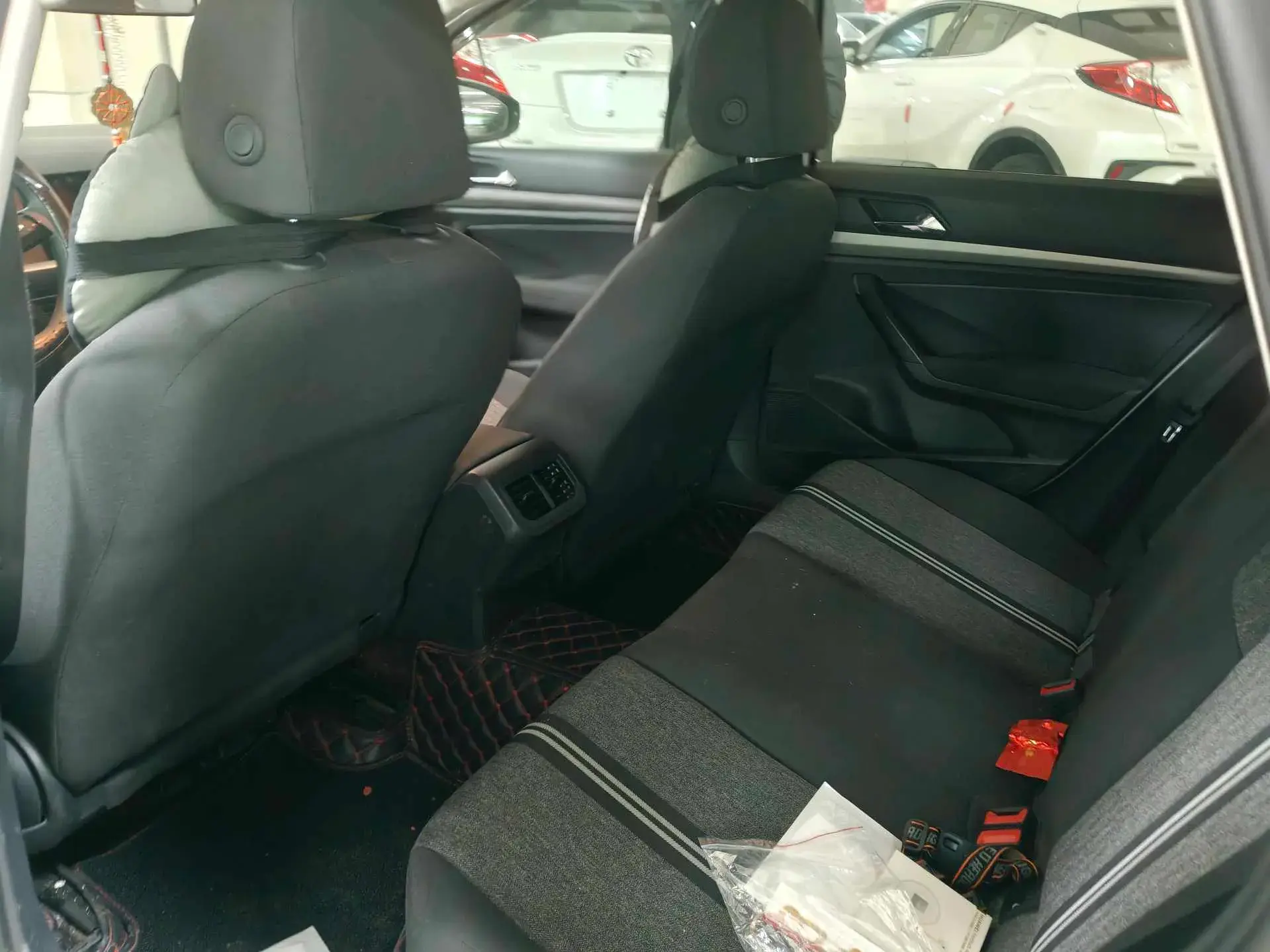 2021 VOLKSWAGEN LAVIDA thumbnail 3