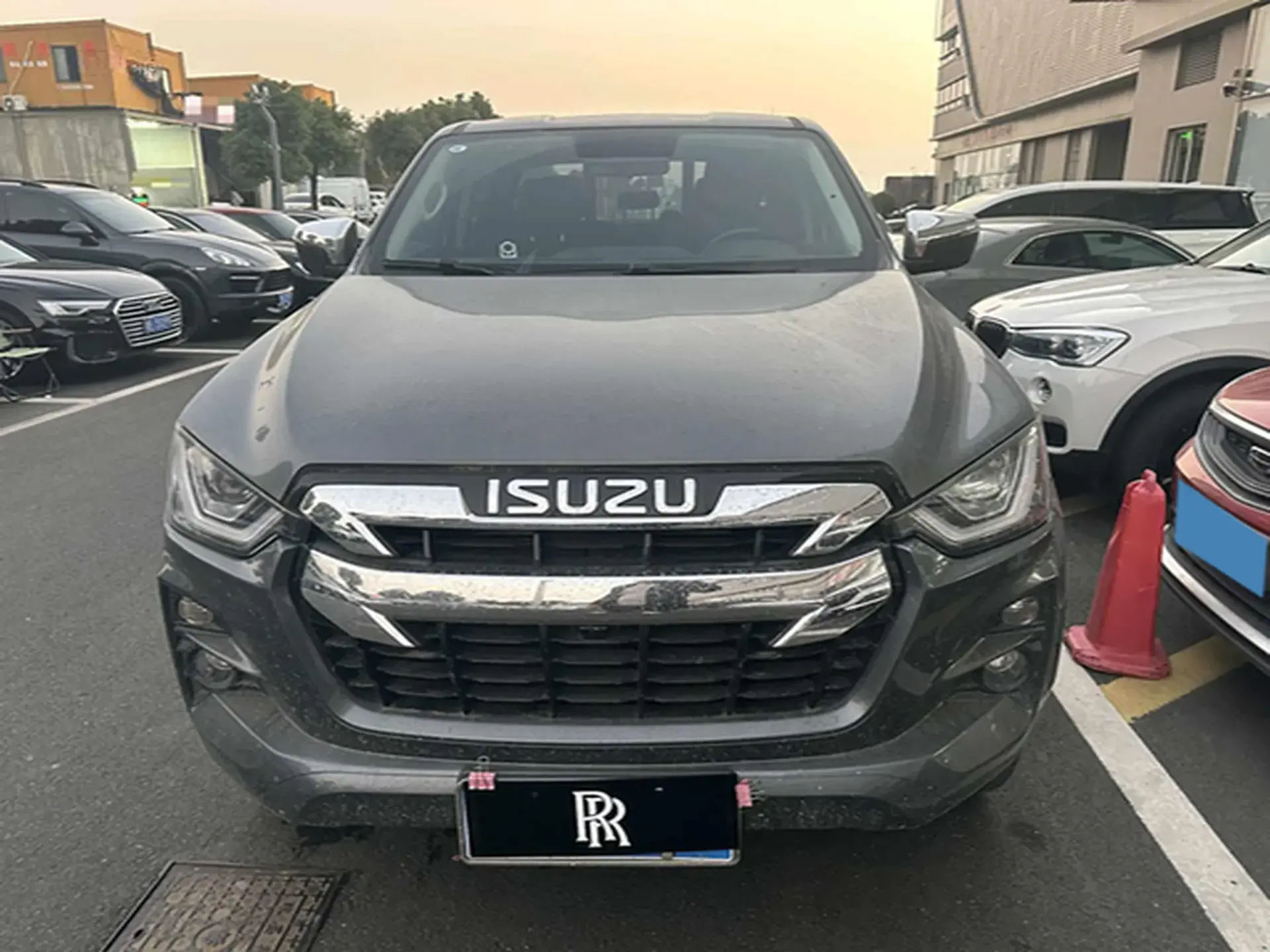 2021 ISUZU D-MAX thumbnail 2