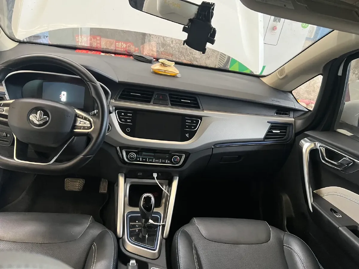 2020 Livan Maple 30X BEV 37KWH,autocango,china used car exporter,china ev exporter,chinese used car exporter,chinese used ev exporter