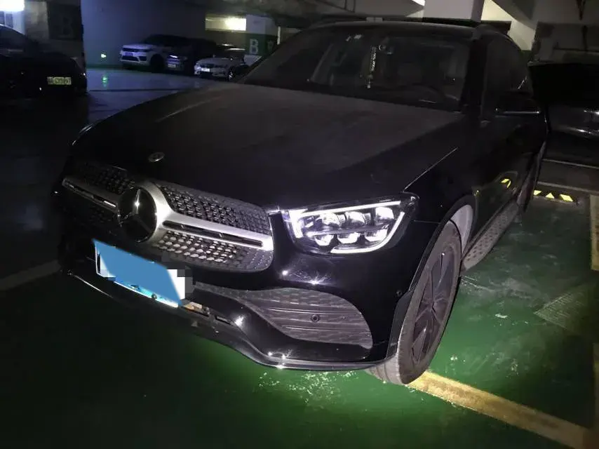 2021 MERCEDES-BENZ GLC view 1