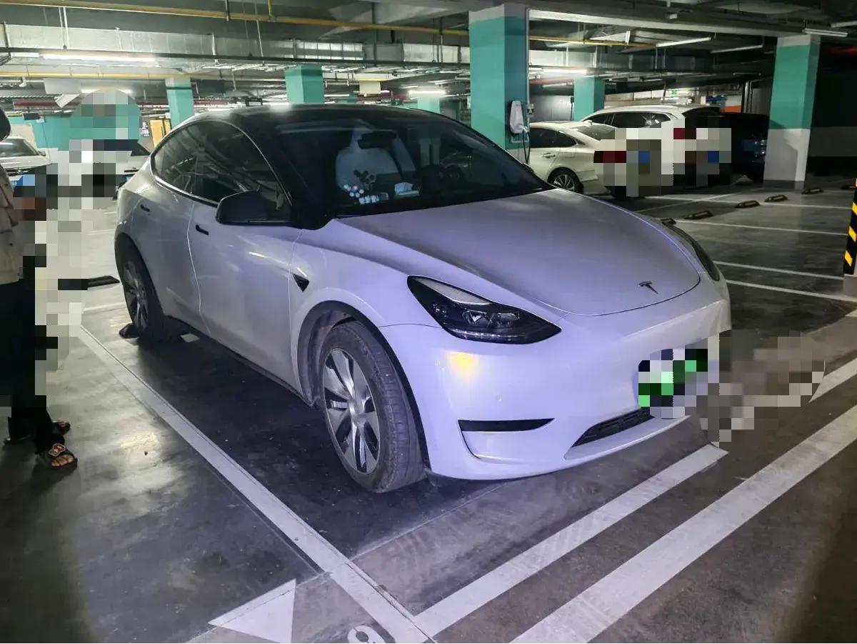 2022 TESLA MODEL thumbnail 3