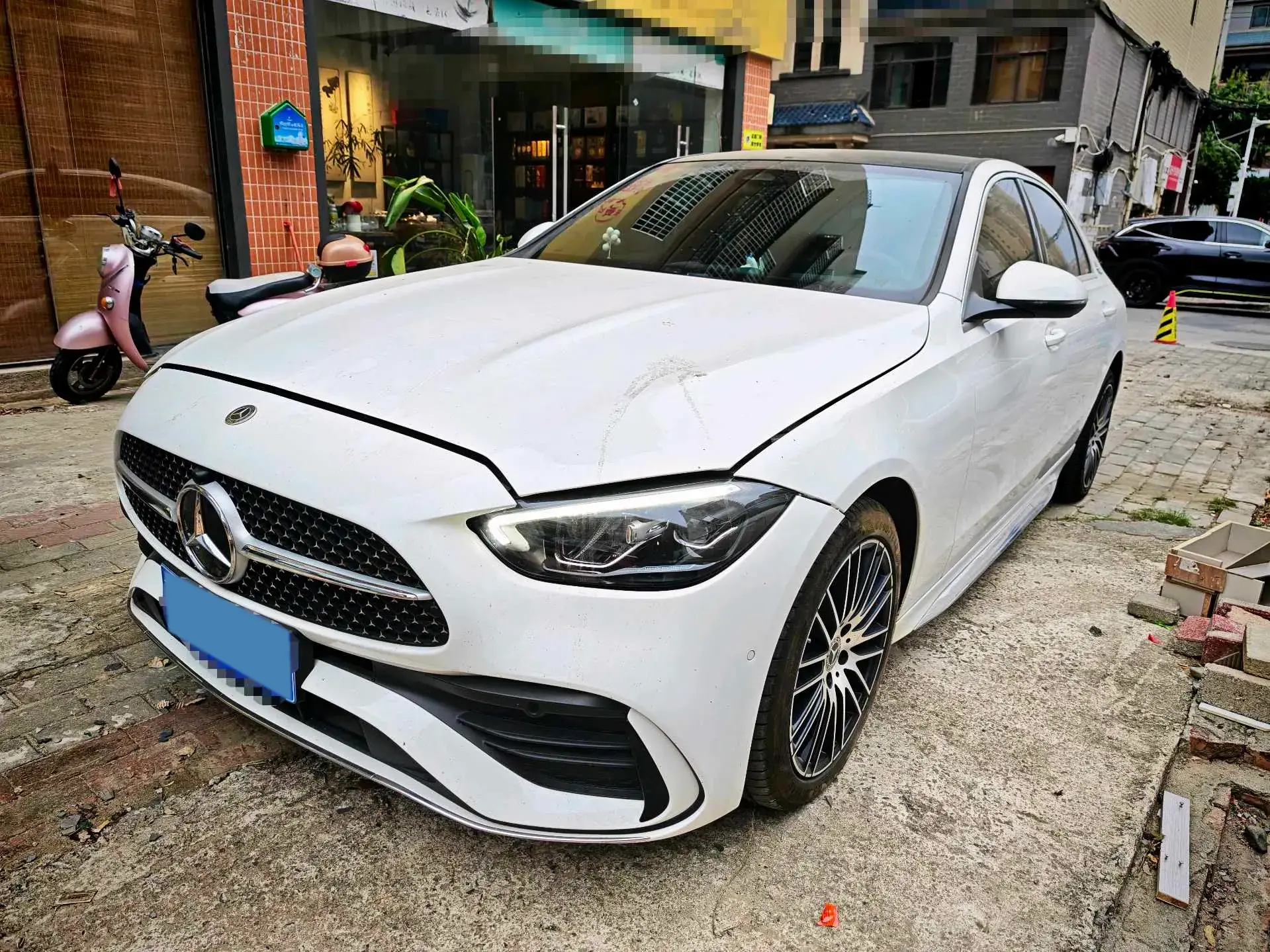 2023 MERCEDES-BENZ C view 1