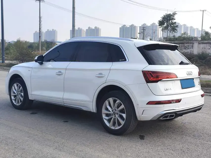 2022 AUDI Q5L thumbnail 4