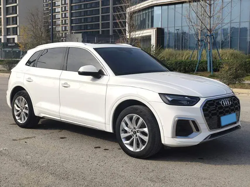 2022 AUDI Q5L thumbnail 2