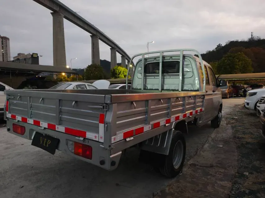 2022 WuLing RongGuang New Truck 1.8L 125HP L4 5MT,autocango,china used car exporter,china ev exporter,chinese used car exporter,chinese used ev exporter