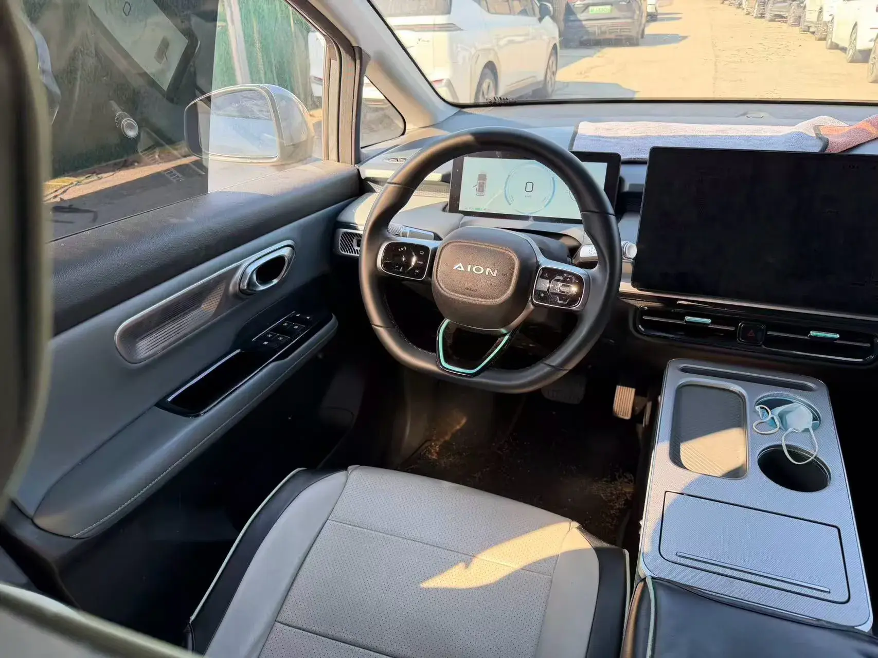 2023 AION Y thumbnail 4