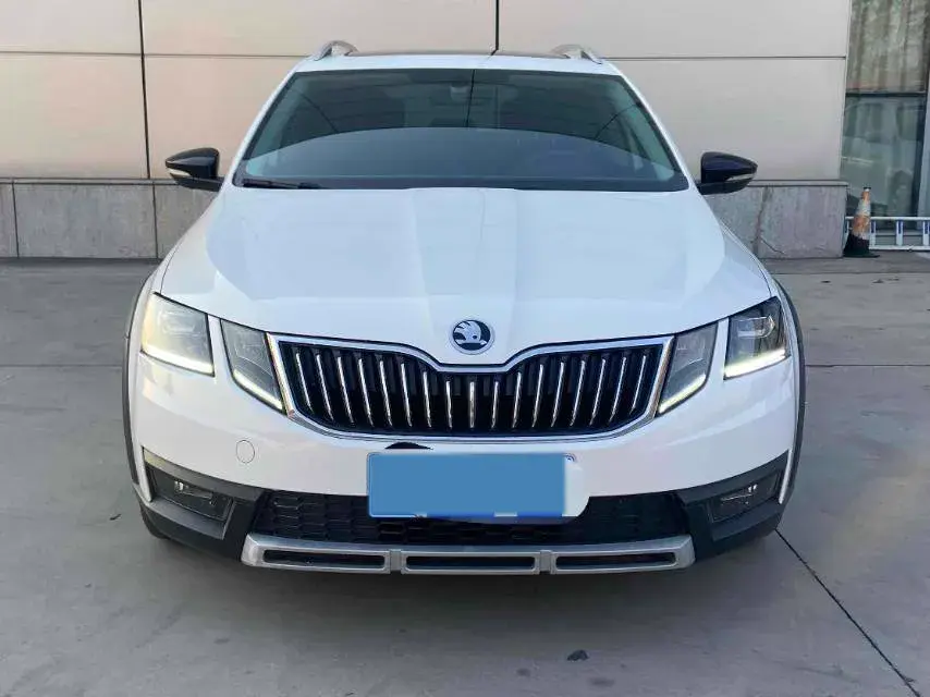 2018 SKODA OCTAVIA thumbnail 2