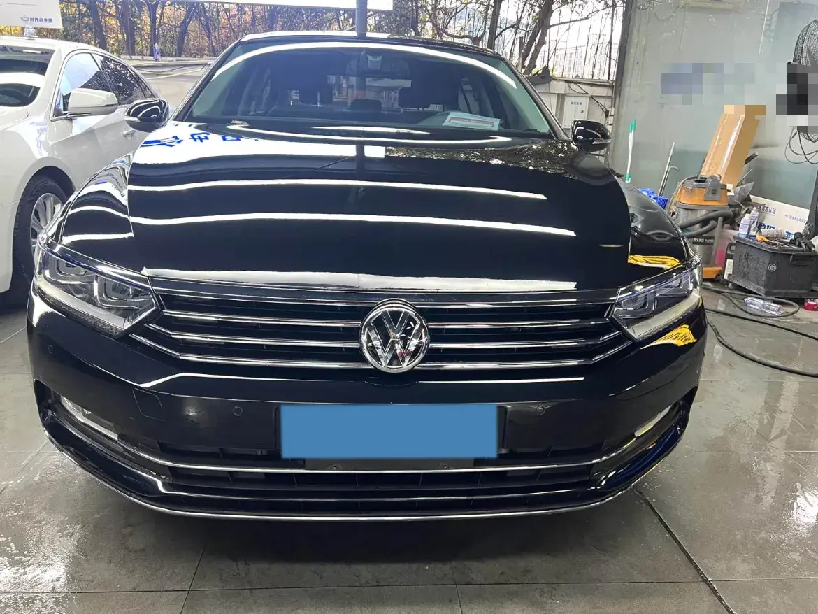 2019 VOLKSWAGEN MAGOTAN thumbnail 2