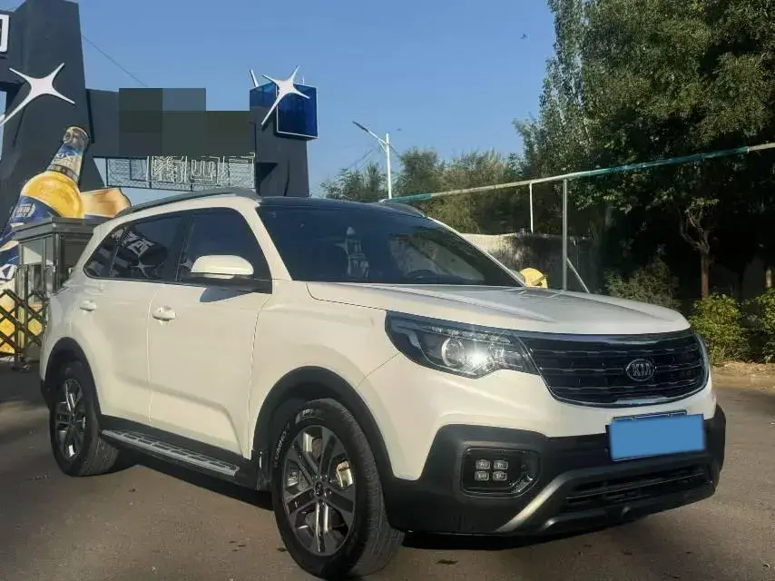 2019 KIA SPORTAGE thumbnail 2