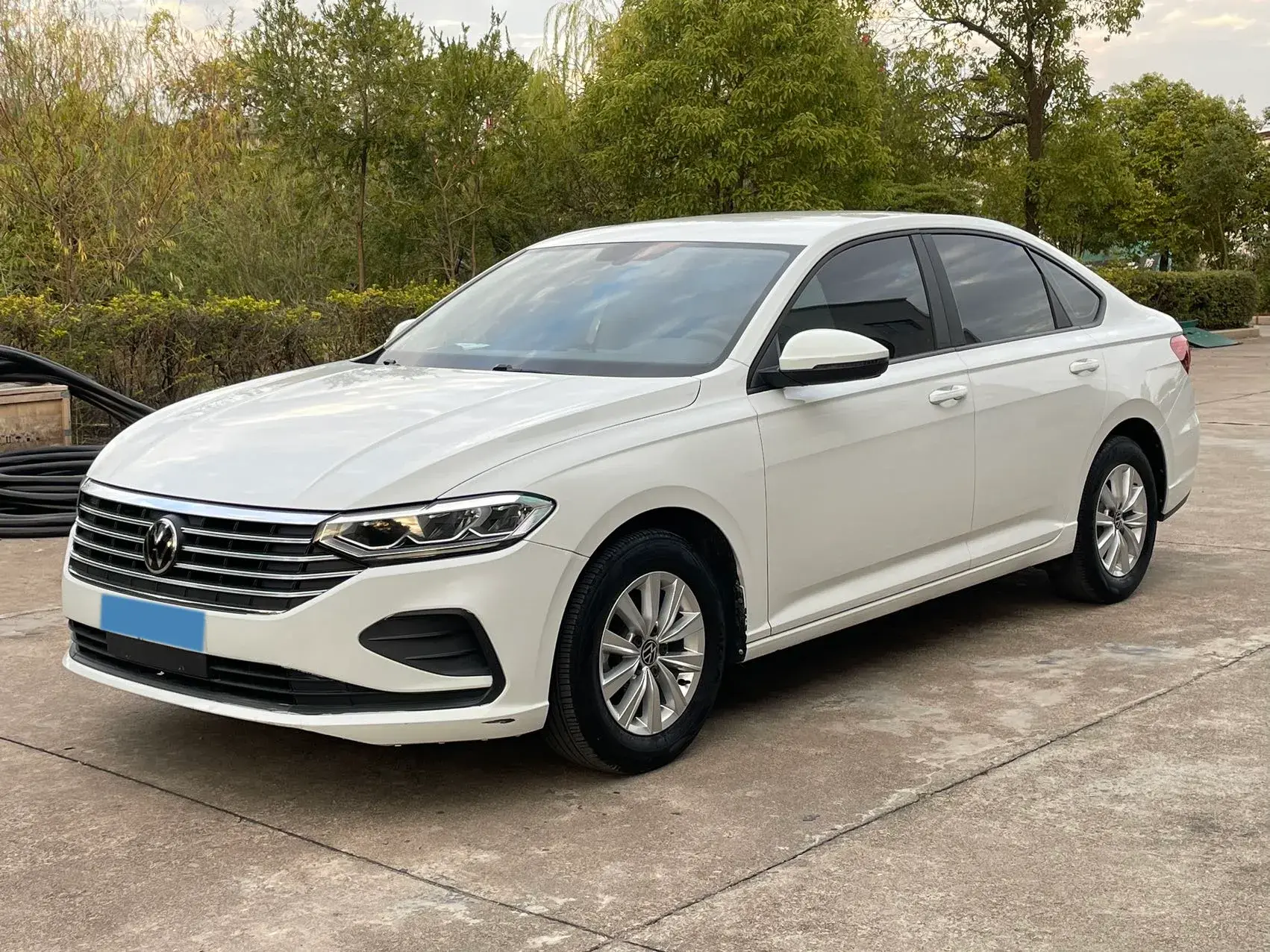 2023 VOLKSWAGEN LAVIDA view 1