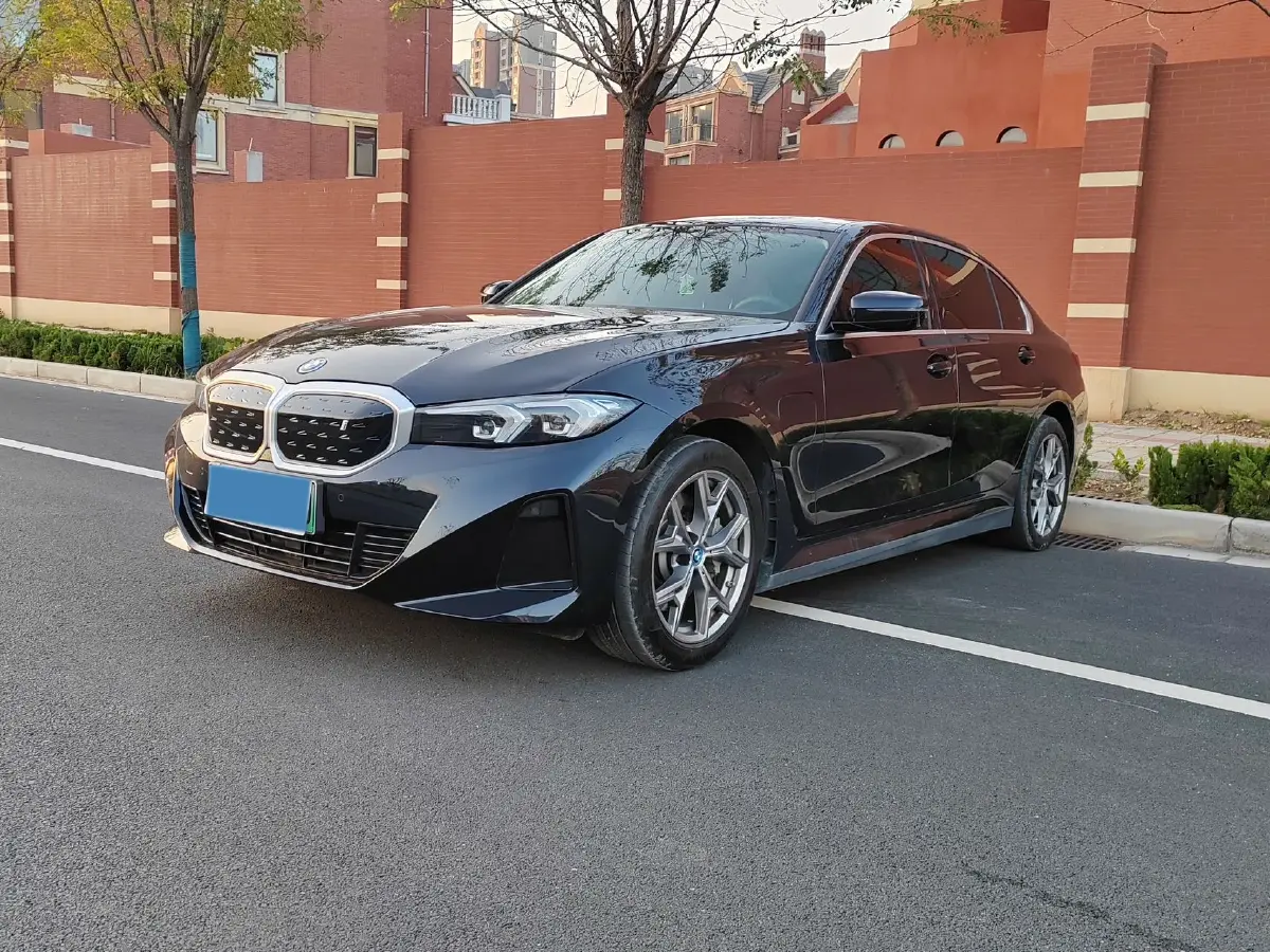 2024 BMW i3 BEV 70KWH