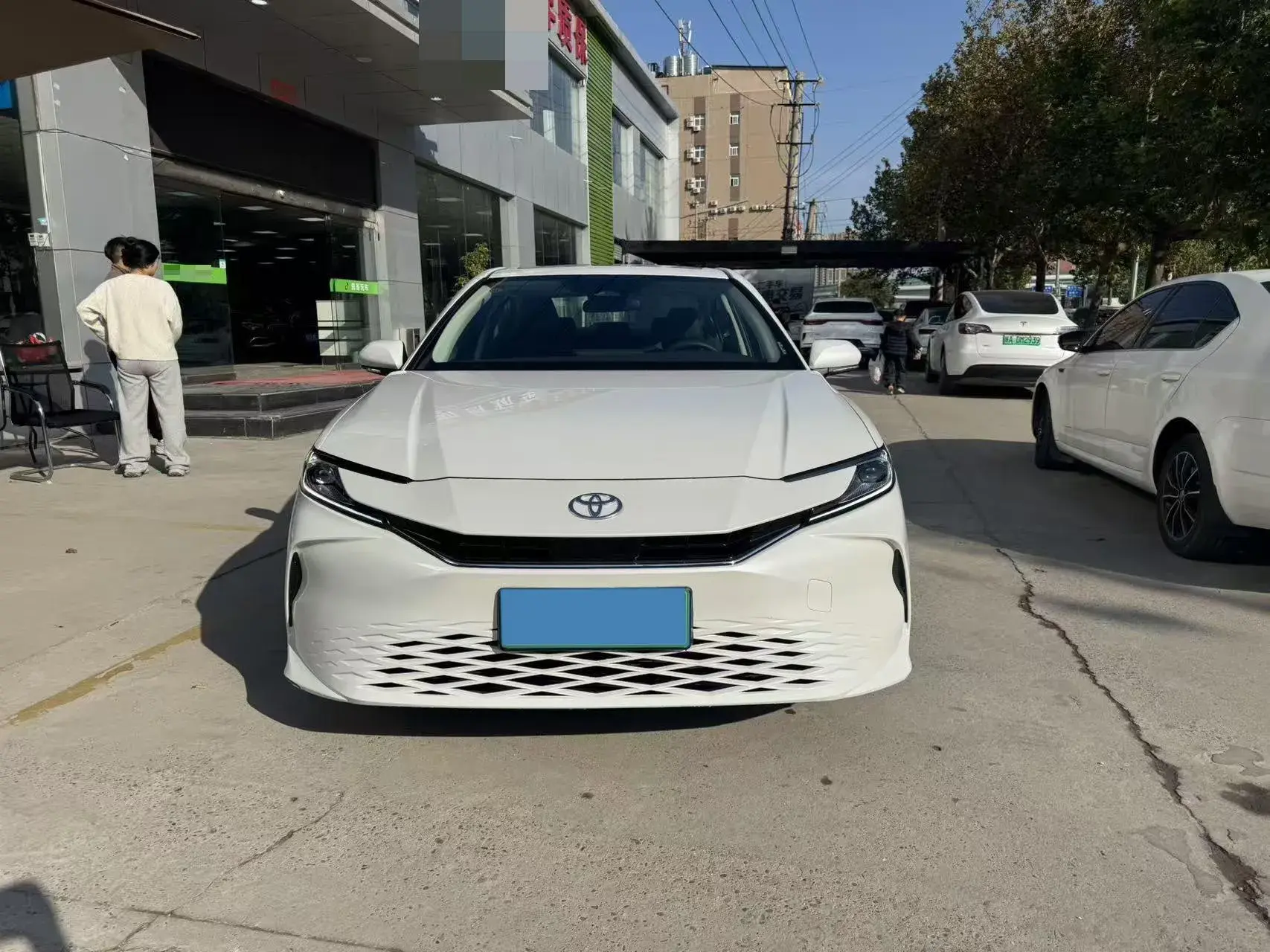 2023 TOYOTA CAMRY thumbnail 2