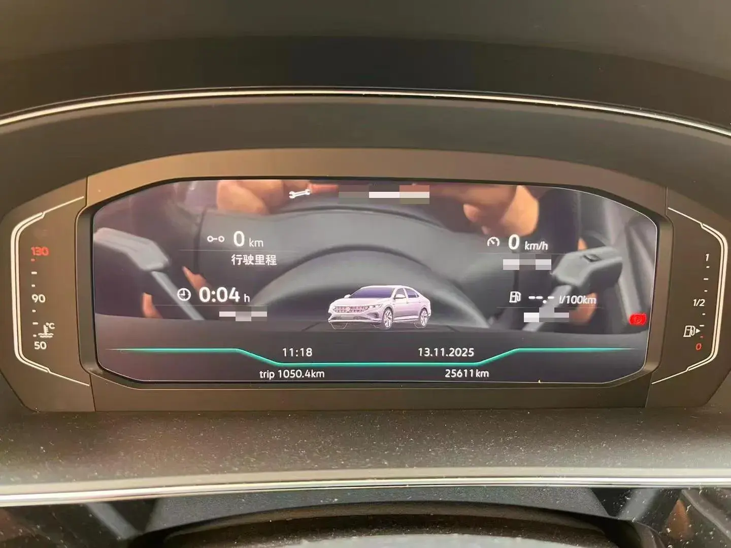 2023 VOLKSWAGEN PASSAT thumbnail 2