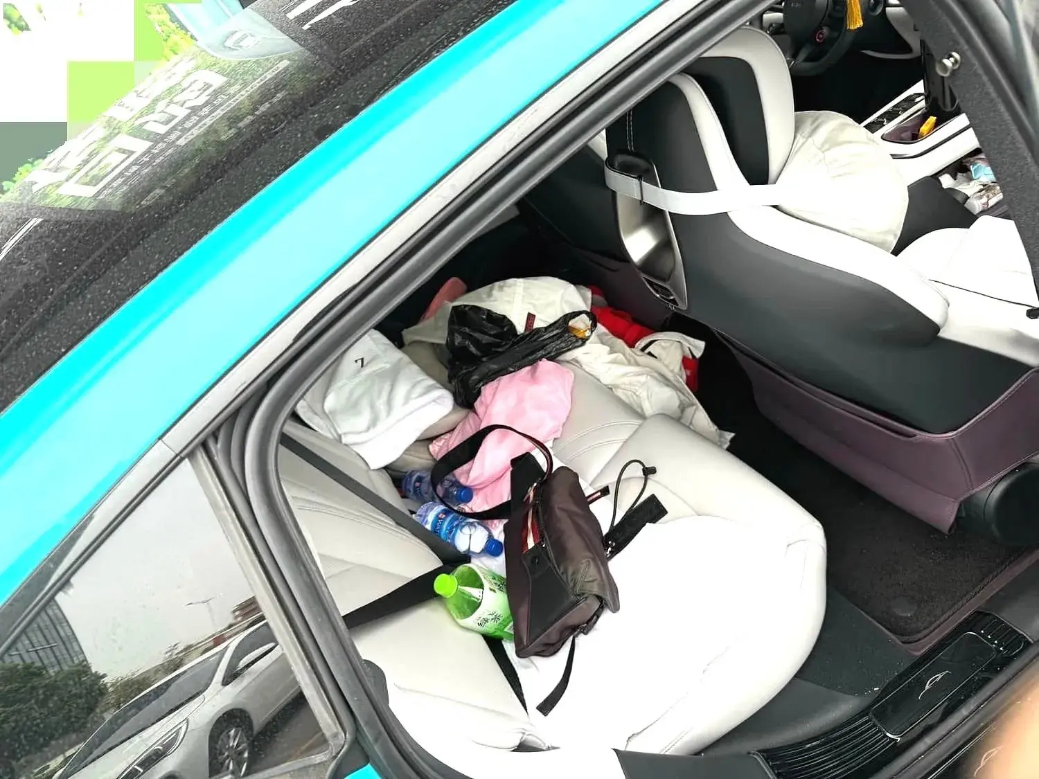 2024 MI SU7 thumbnail 4