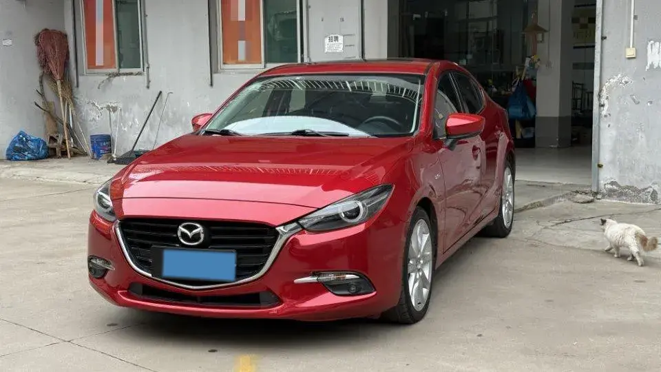 2017 Mazda 3 Axela 1.5L 117HP L4 6AT