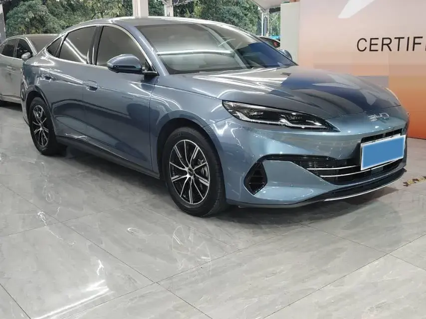 2024 BYD SEAL thumbnail 2