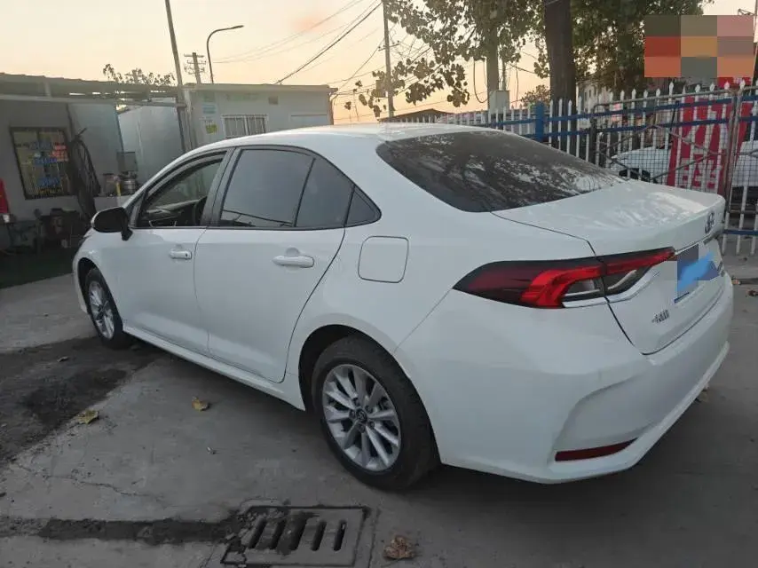 2021 TOYOTA COROLLA thumbnail 4