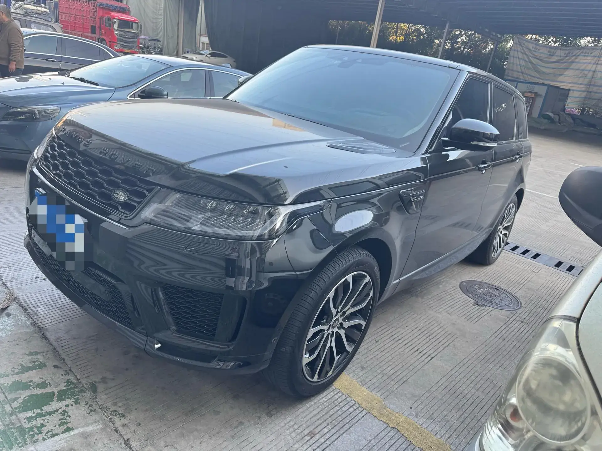 2022 LAND ROVER view 1