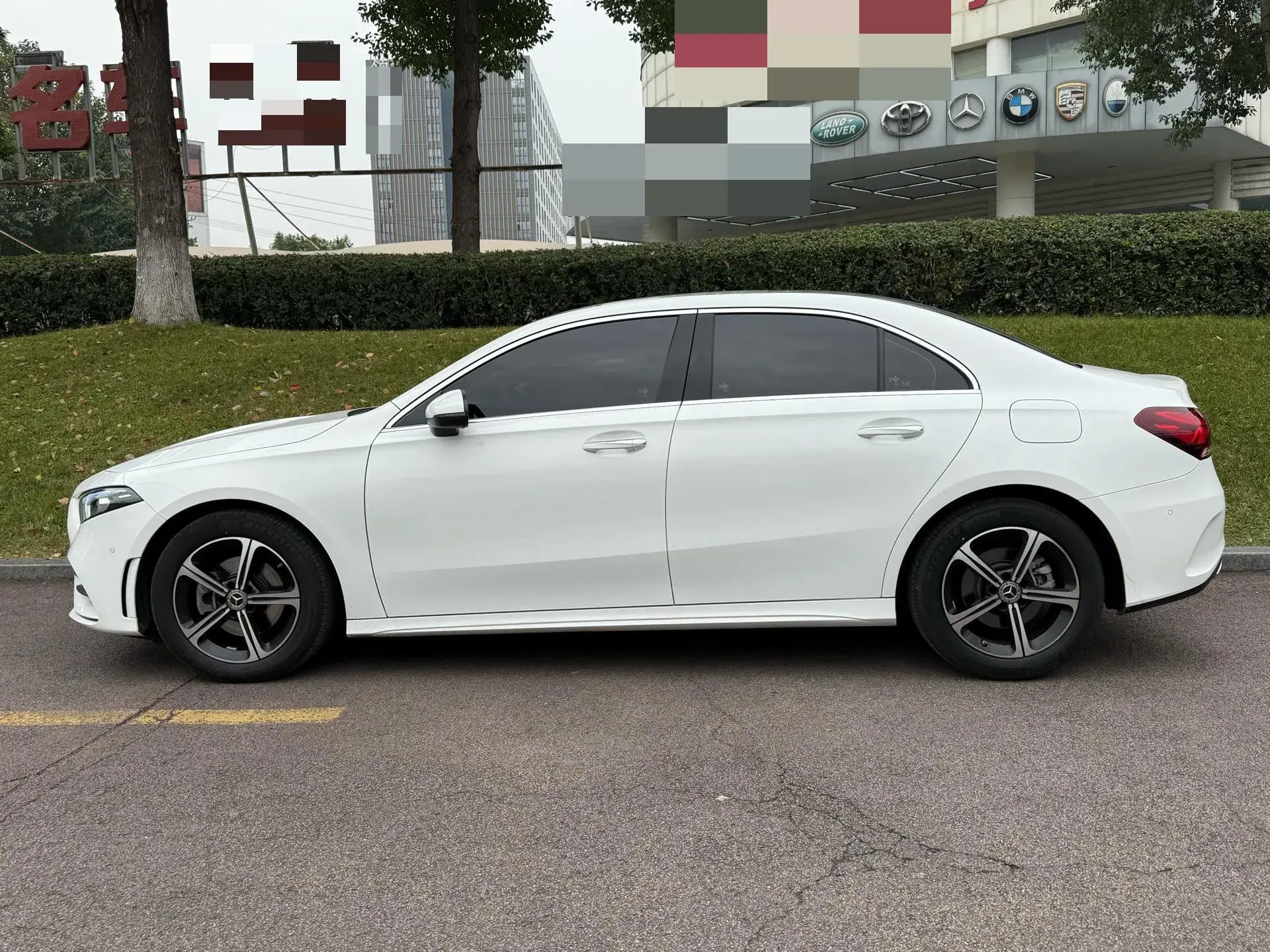 2022 MERCEDES-BENZ A thumbnail 2