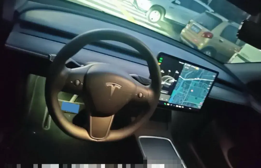 2021 TESLA MODEL thumbnail 3