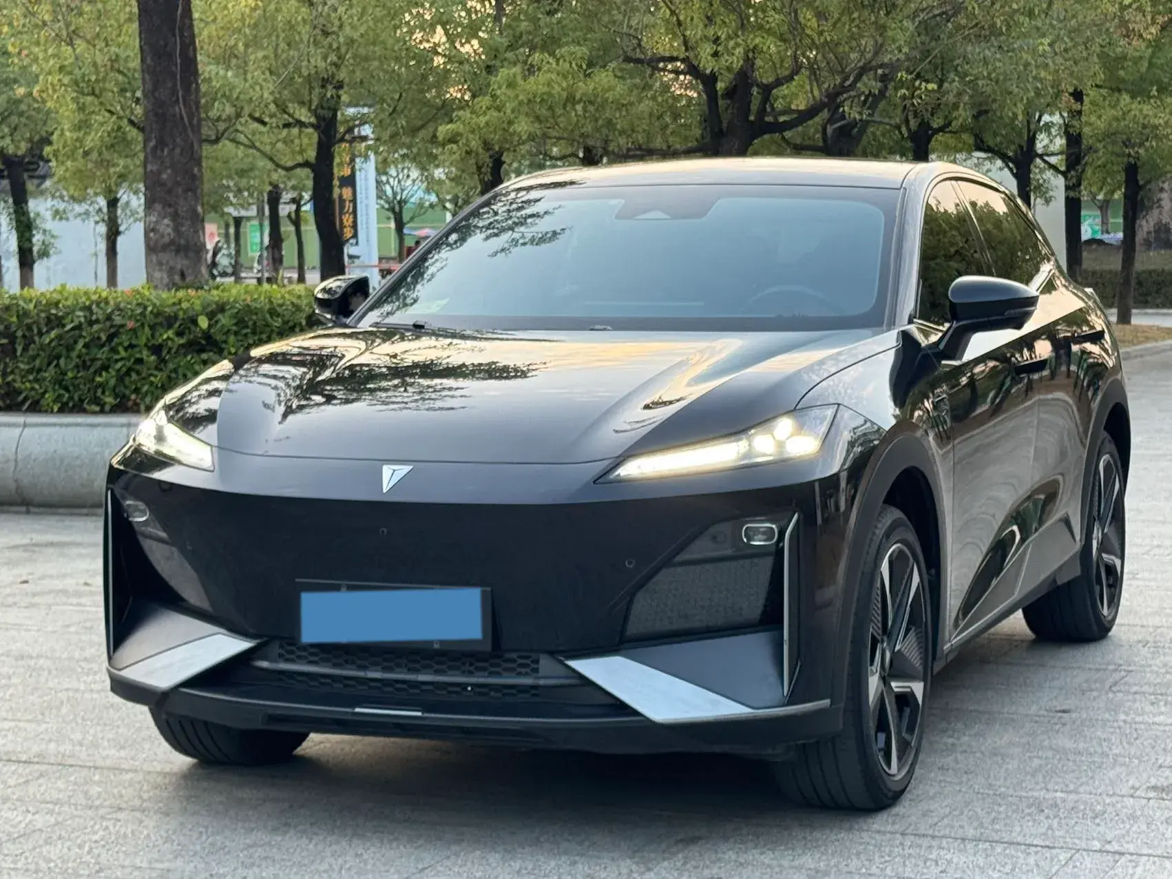 2023 DEEPAL S07 view 1