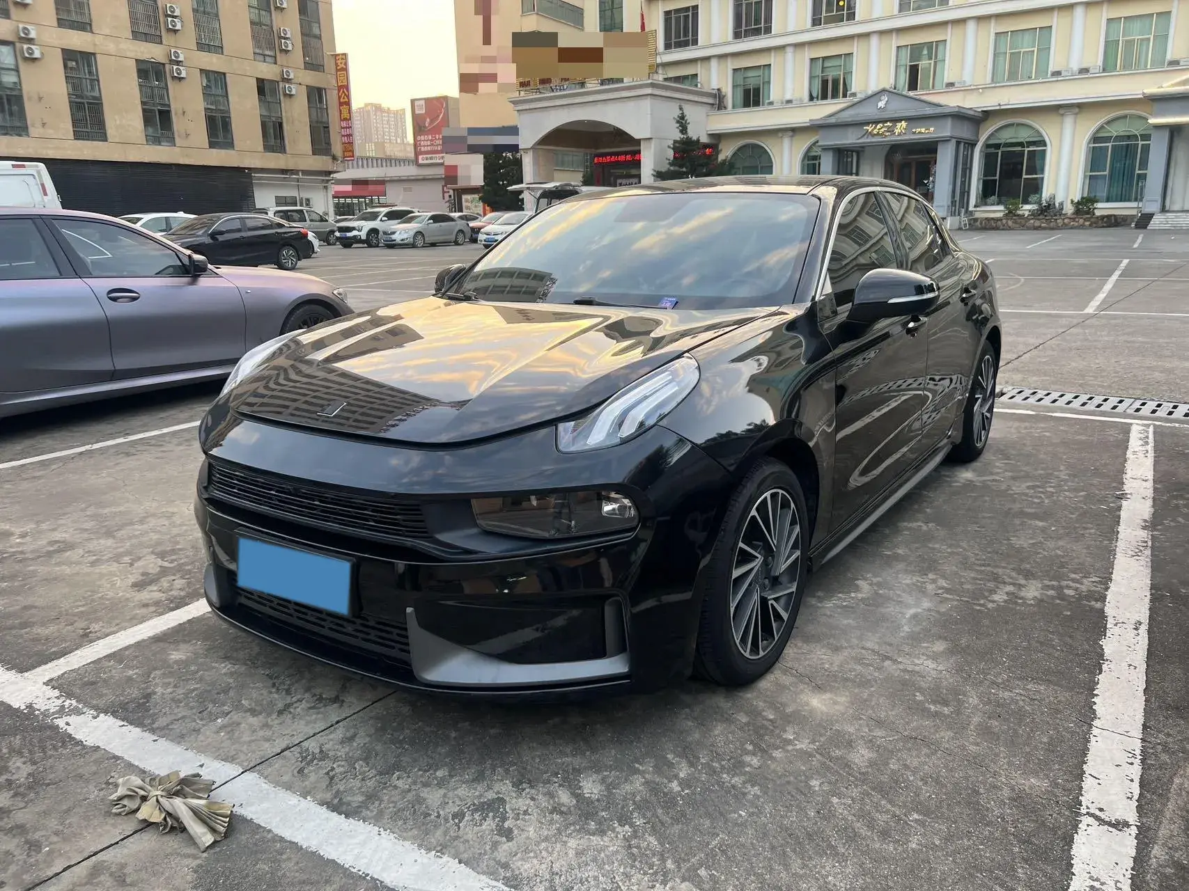 2022 LYNK&CO 03 view 1