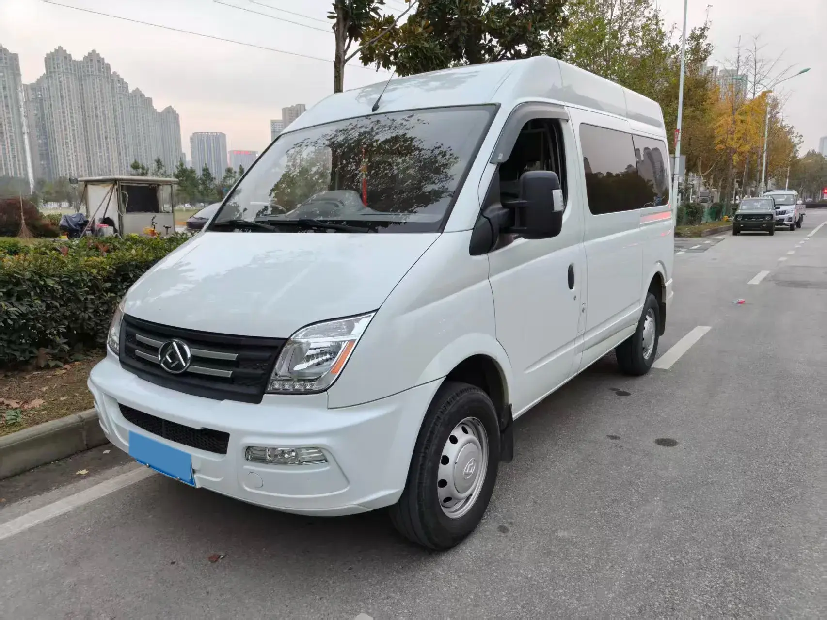 2023 MAXUS XINTU view 1