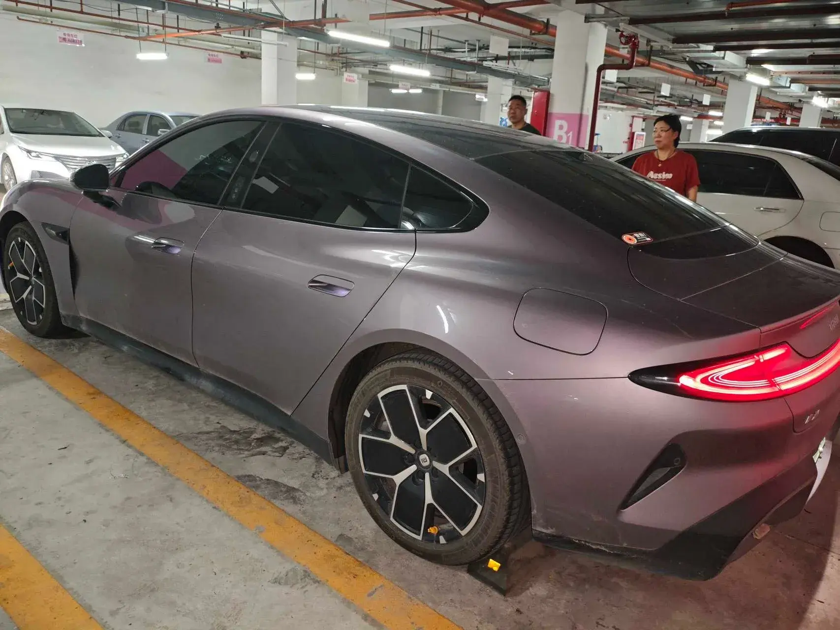 2024 MI SU7 thumbnail 2