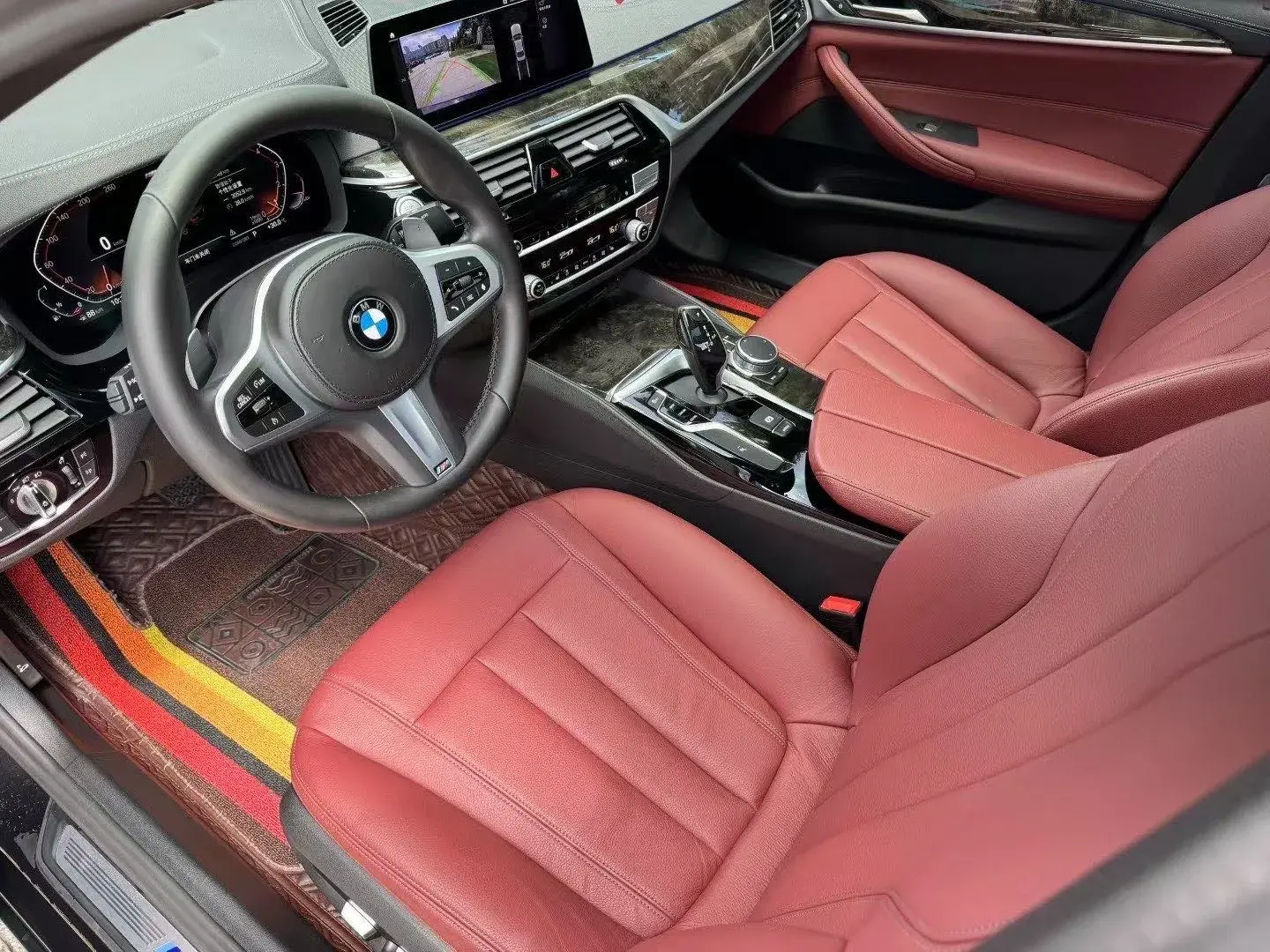 2020 BMW 5 thumbnail 3