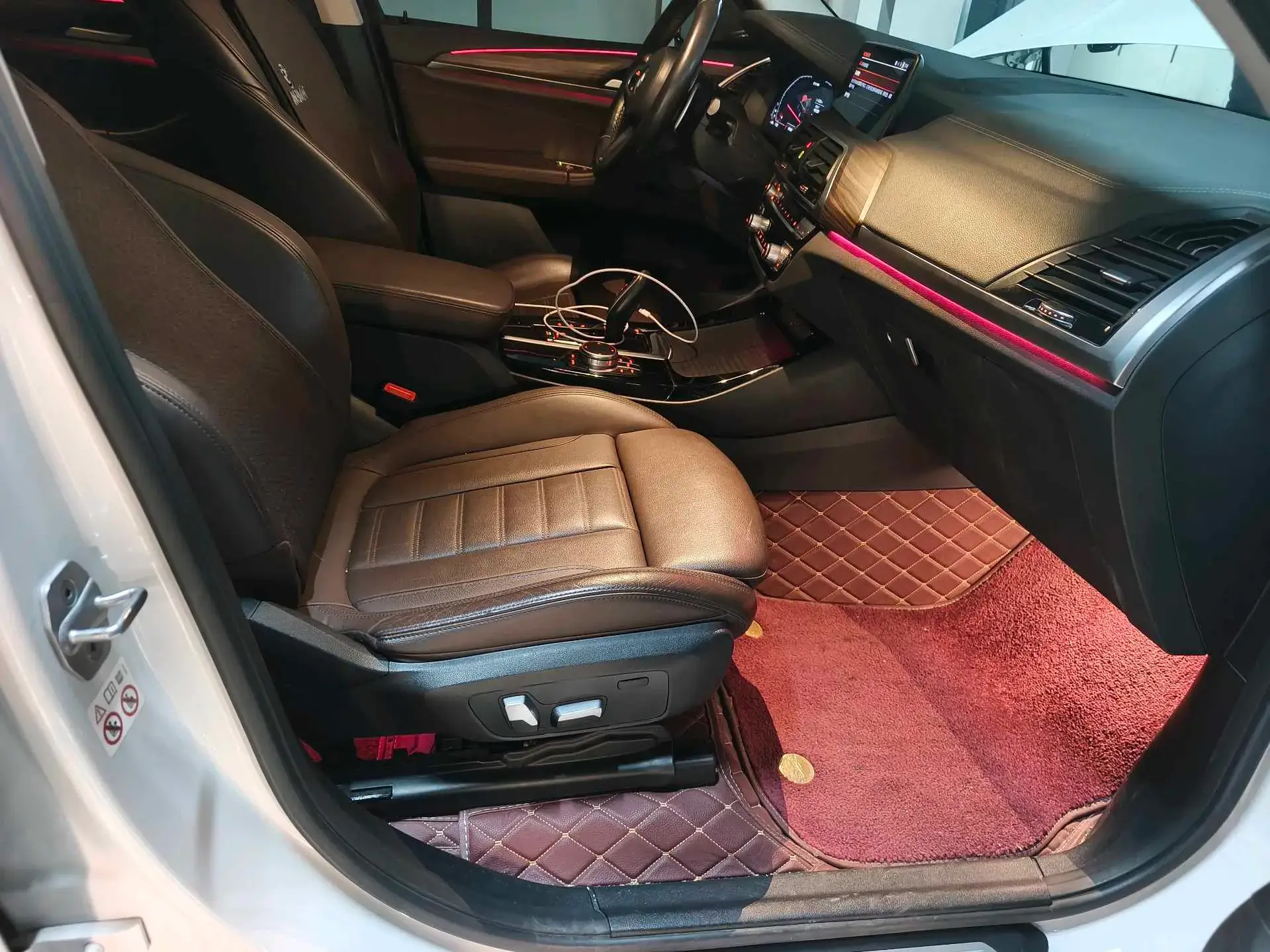 2021 BMW X3 thumbnail 4