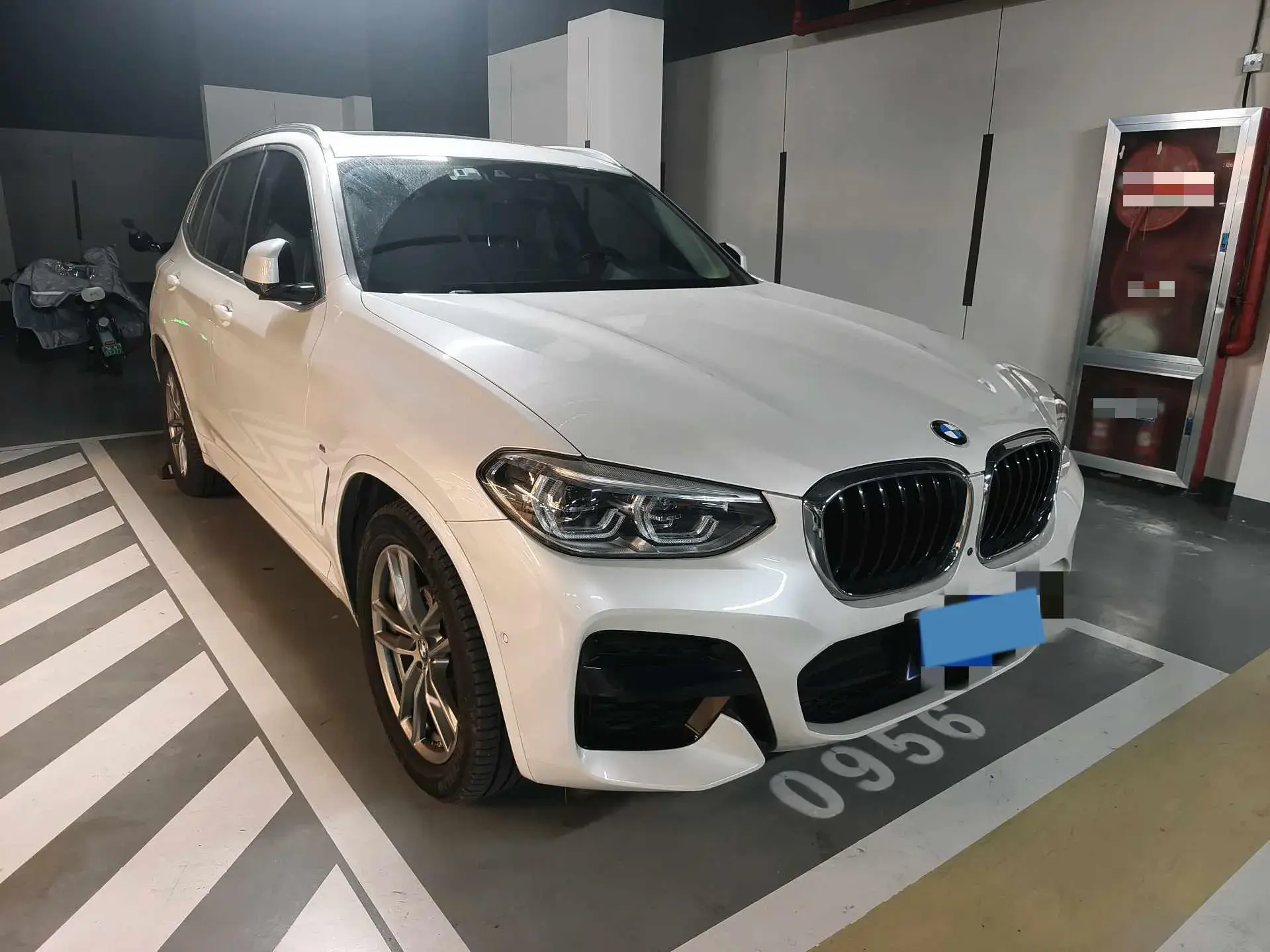 2021 BMW X3 thumbnail 3