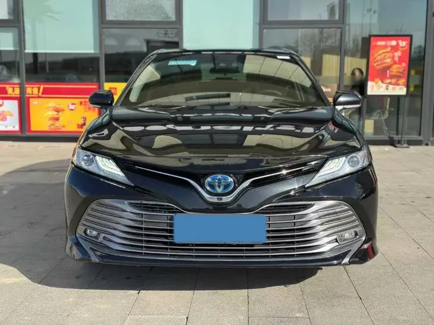 2019 TOYOTA CAMRY thumbnail 2