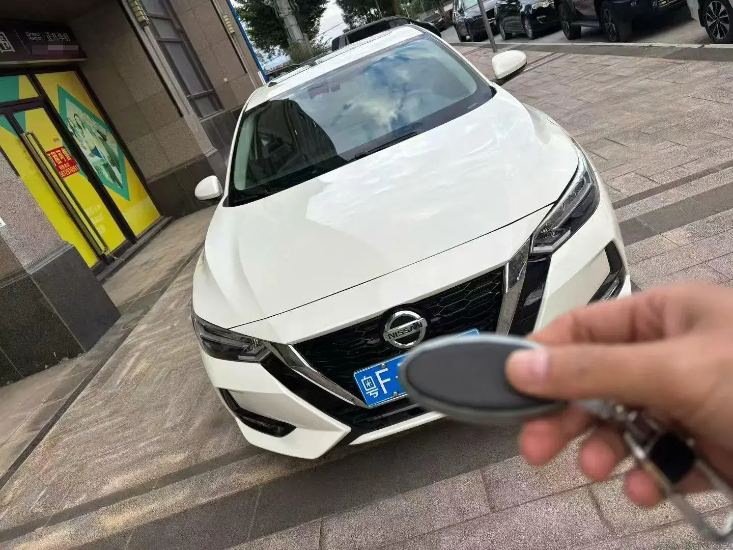 2021 NISSAN SYLPHY thumbnail 2