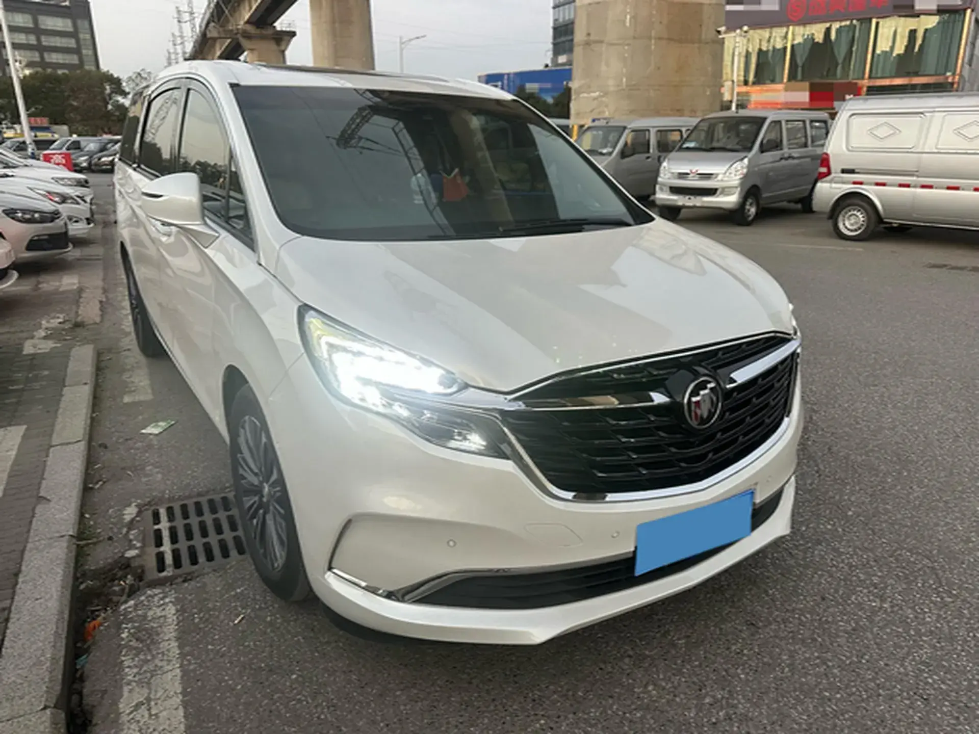 2020 BUICK GL8 thumbnail 3